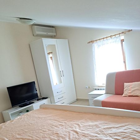 Sobe Rooms Tea Бує Номер фото