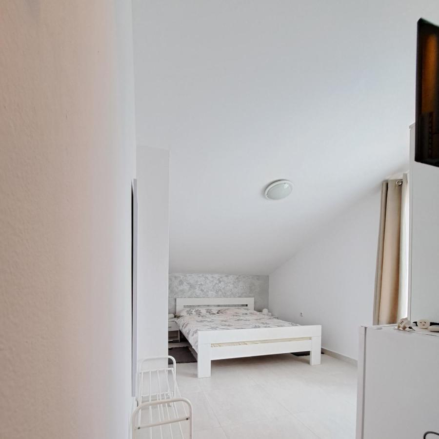 Sobe Rooms Tea Бує Екстер'єр фото