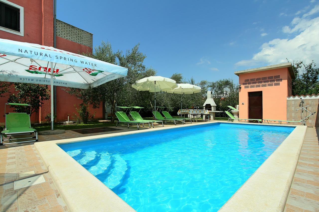Sobe Rooms Tea Бує Екстер'єр фото